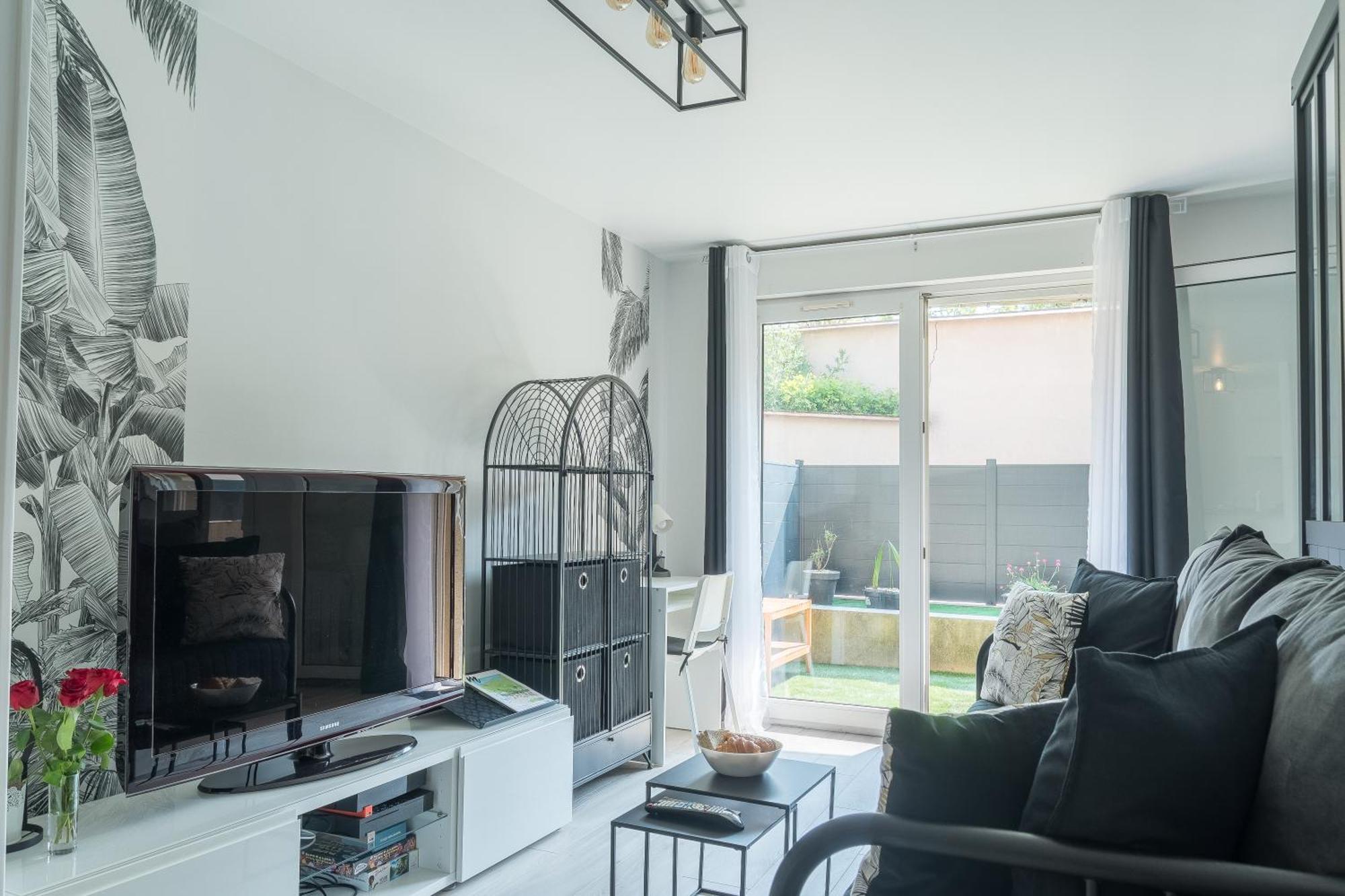 The Jungle Loft Paris-Tgv-Orly Confort Apartment Massy  Exterior photo